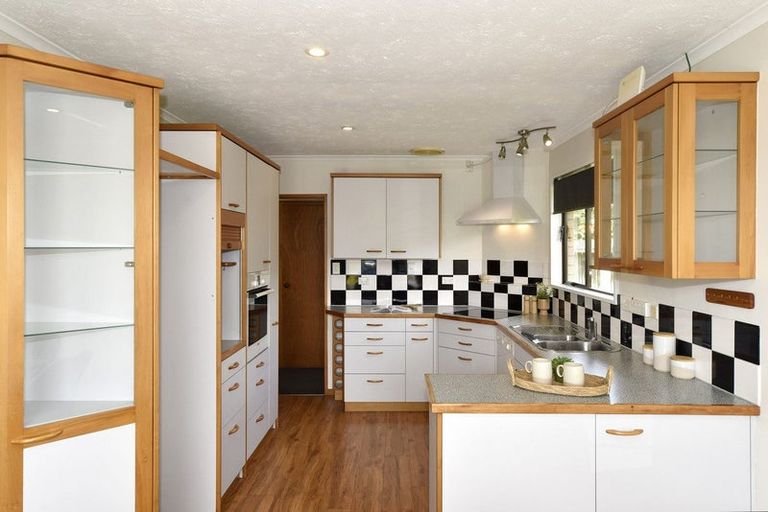 Photo of property in 17 Shannon Place, Belfast, Christchurch, 8051