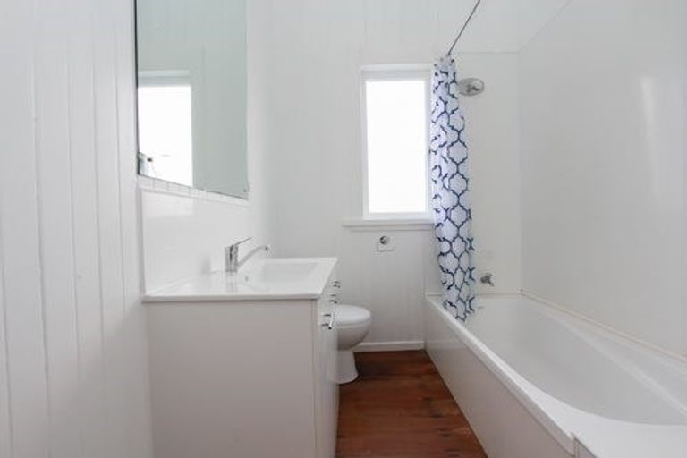 Photo of property in 209 Galloway Street, Hamilton East, Hamilton, 3216