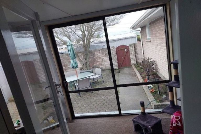 Photo of property in 44 Seymour Street, Hornby, Christchurch, 8042