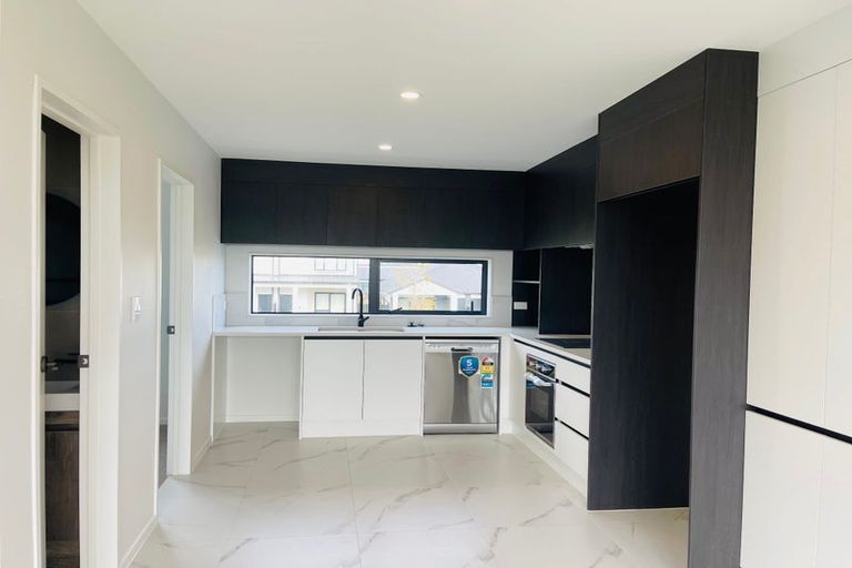 Photo of property in 17 Auranga Drive, Karaka, Papakura, 2113