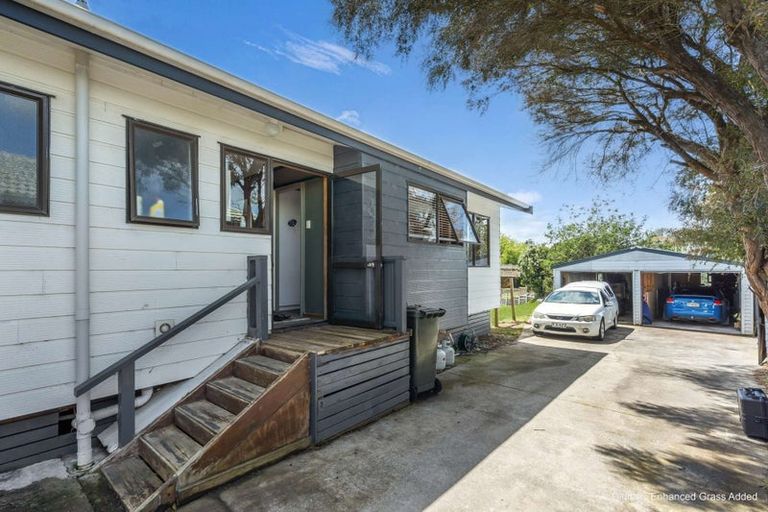 Photo of property in 45 View Road, Waiuku, 2123