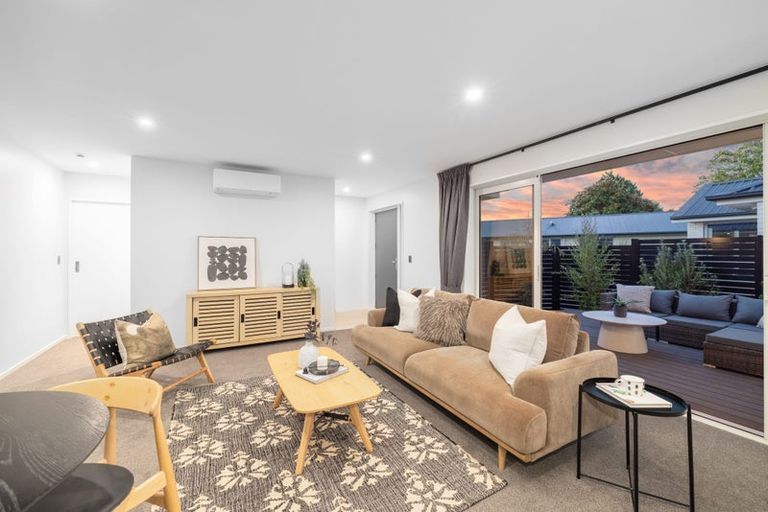 Photo of property in 8b Wychwood Crescent, Bishopdale, Christchurch, 8053