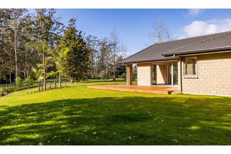 Photo of property in 11a Okura Drive, Kerikeri, 0230