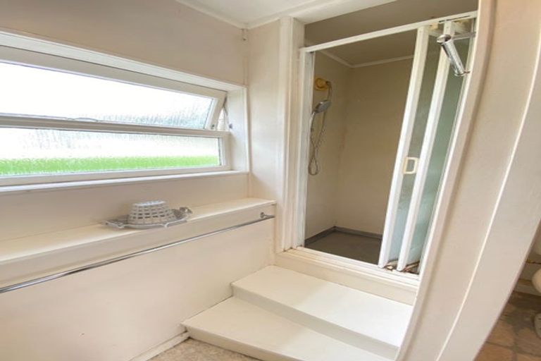 Photo of property in 7a Fairlea Road, Te Atatu South, Auckland, 0610