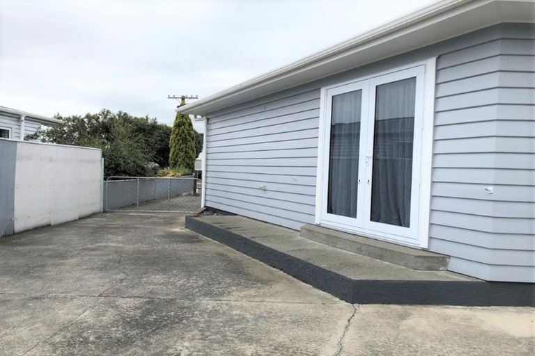 Photo of property in 11 Duke Street, Levin, 5510