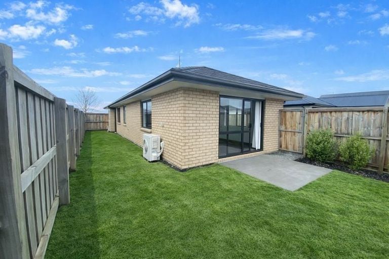 Photo of property in 54 Pegasus Boulevard, Pegasus, 7612