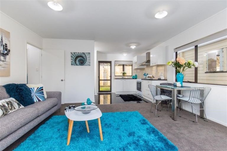 Photo of property in 2/26a Claude Avenue, Papatoetoe, Auckland, 2025