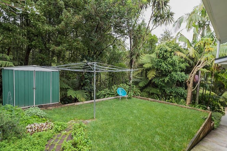 Photo of property in 3 Hebe Place, Birkenhead, Auckland, 0626