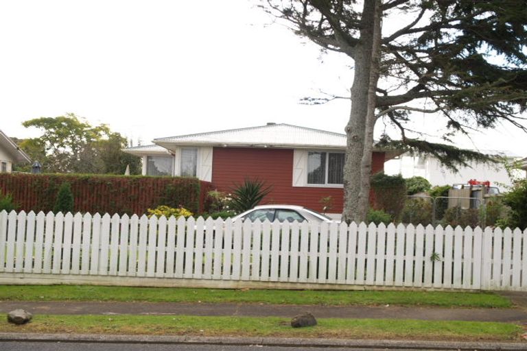 Photo of property in 9 Mervan Street, Mangere East, Auckland, 2024