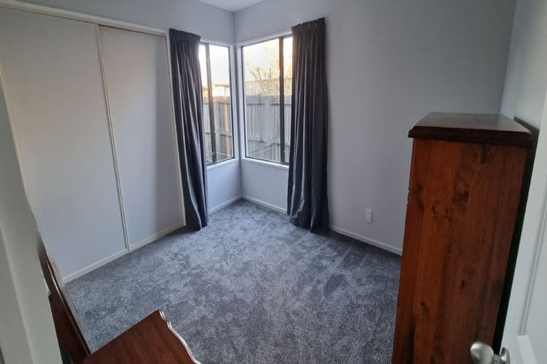 Photo of property in 7 Monterey Place, Parklands, Christchurch, 8083