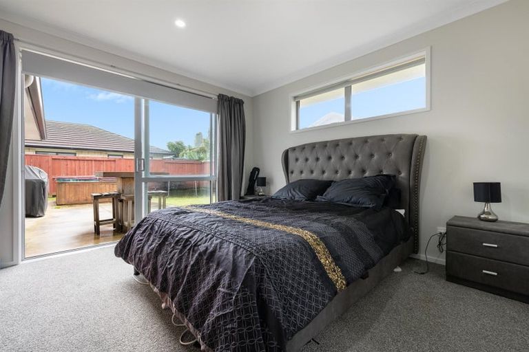 Photo of property in 25 Livingstone Drive, Papamoa Beach, Papamoa, 3118