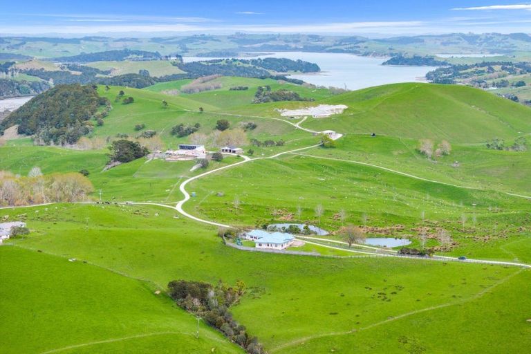 Photo of property in 100 Marohemo Road, Maungaturoto, 0583