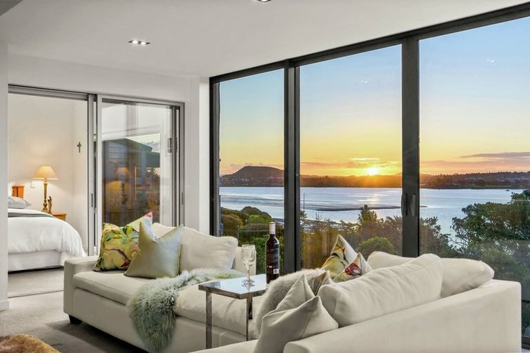 Photo of property in 26 Falstaff Place, Half Moon Bay, Auckland, 2012