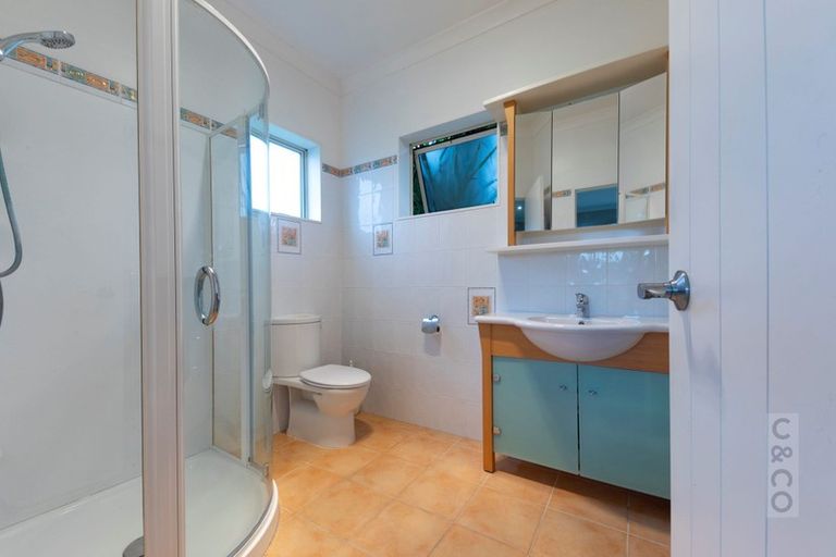 Photo of property in 17 Deacon Road, Riverhead, Kumeu, 0892