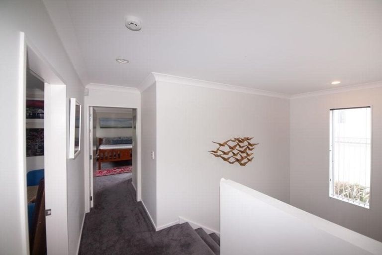 Photo of property in 10 Didsbury Grove, Churton Park, Wellington, 6037