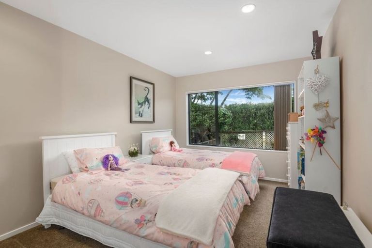 Photo of property in 22 Deep Creek Road, Torbay, Auckland, 0630
