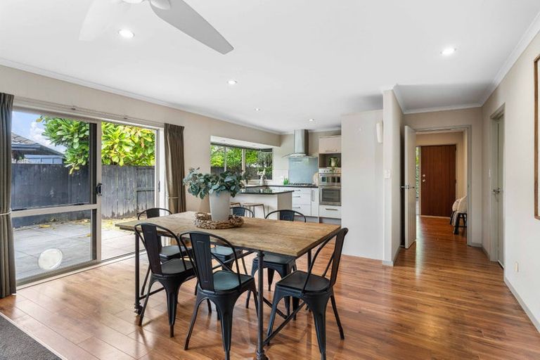Photo of property in 32 Popata Close, Papamoa Beach, Papamoa, 3118