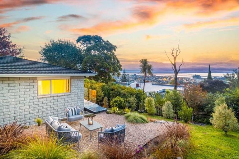 Photo of property in 72a Tosswill Road, Tahunanui, Nelson, 7011