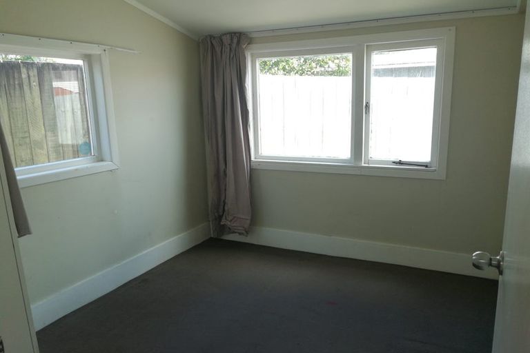 Photo of property in 162 Rathgar Road, Henderson, Auckland, 0610