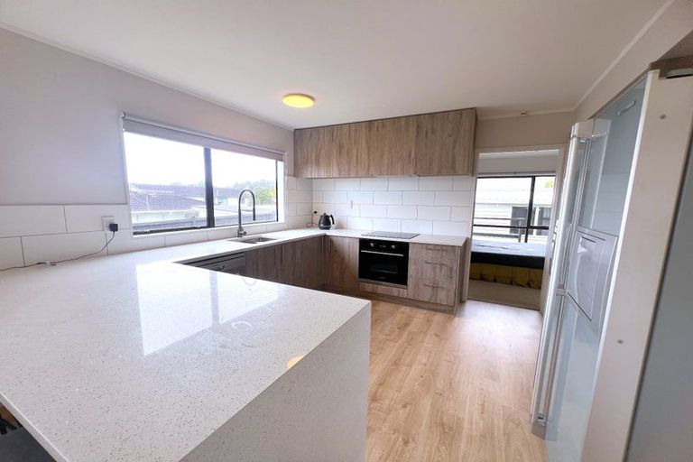 Photo of property in 50a Weldene Avenue, Glenfield, Auckland, 0629