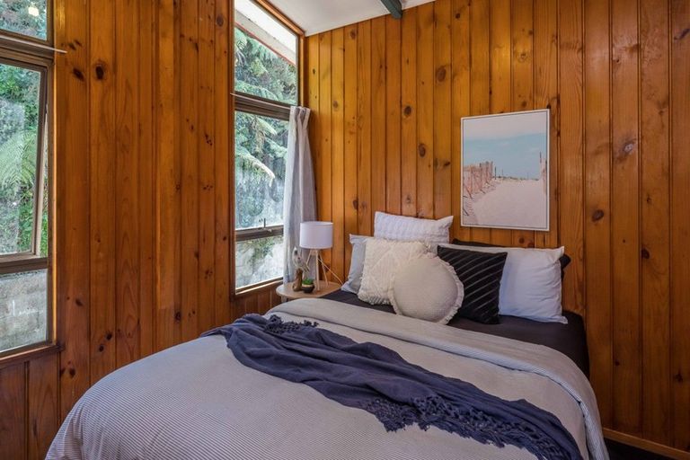 Photo of property in 117 Newlands Road, Newlands, Wellington, 6037