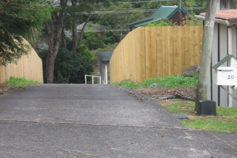 Photo of property in 18 Hiwihau Place, Glenfield, Auckland, 0629