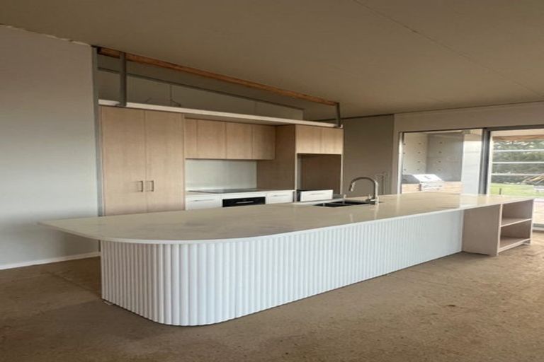 Photo of property in 33 North Ridge Drive, Pauanui, 3579