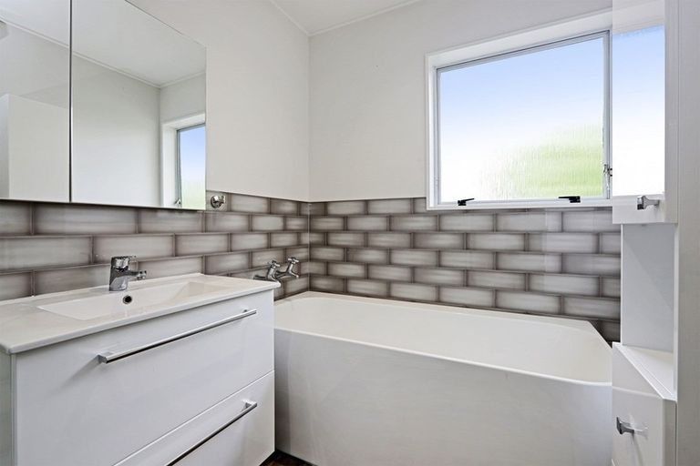 Photo of property in 46 Anderson Road, Taradale, Napier, 4112