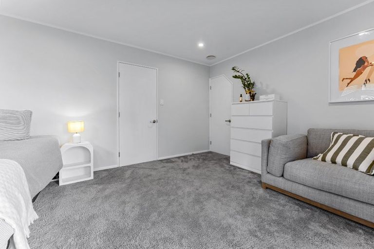 Photo of property in 3/16 Gatman Street, Birkdale, Auckland, 0626