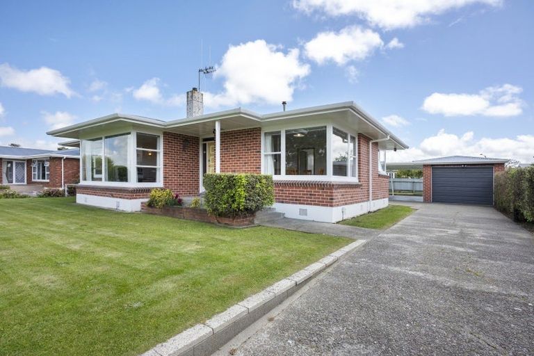 Photo of property in 19 Henare Street, West End, Palmerston North, 4412