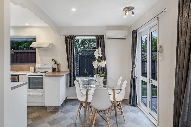 Photo of property in 12a Genista Place, Parklands, Christchurch, 8083