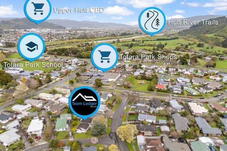 Photo of property in 8 Montana Road, Totara Park, Upper Hutt, 5018