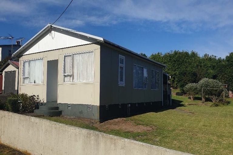 Photo of property in 24 Dorset Street, Patea, 4520