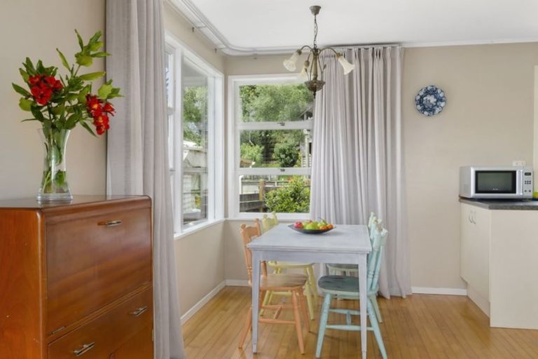 Photo of property in 4 Infidel Place, Torbay, Auckland, 0630