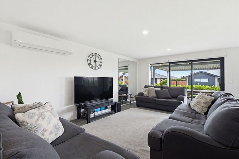 Photo of property in 6 Arabella Crescent, Yaldhurst, Christchurch, 8042