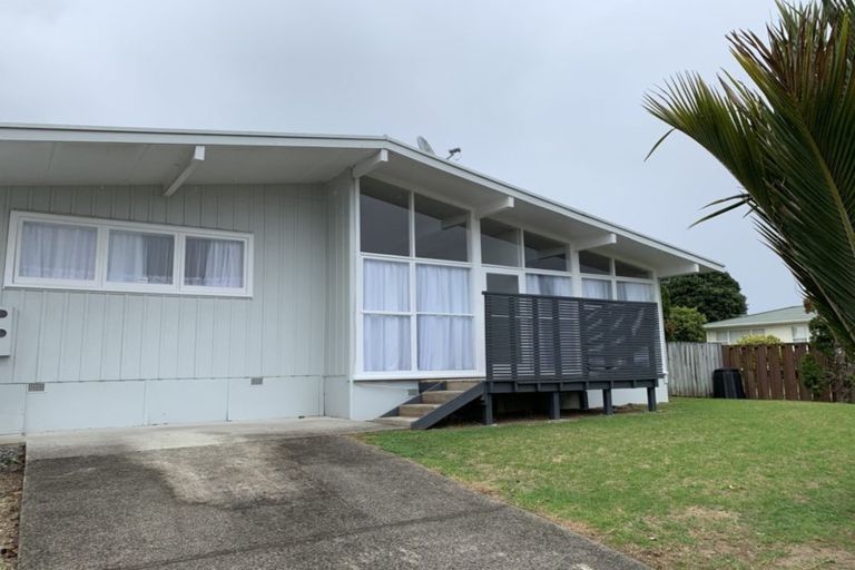 Photo of property in 15 Glen Norman Avenue, Henderson, Auckland, 0610