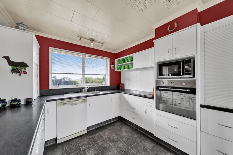 Photo of property in 317 Waihi Road, Hawera, 4673