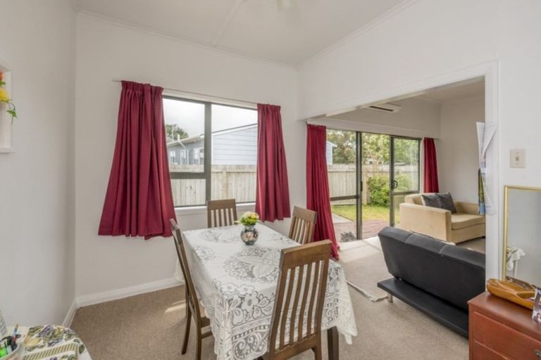 Photo of property in 56 Makarini Street, Paraparaumu, 5032