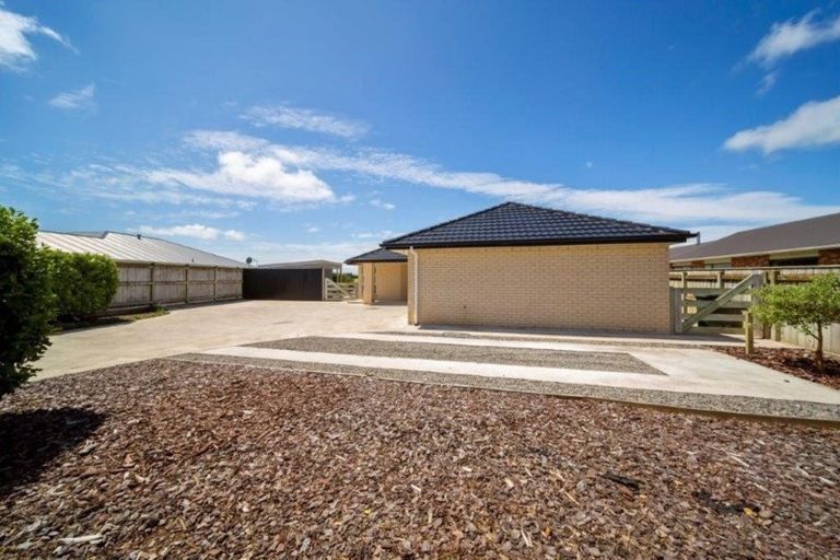 Photo of property in 13a Larlin Drive, Hawera, 4675