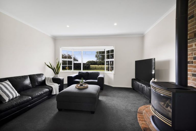 Photo of property in 14 Weld Street, Normanby, Hawera, 4614