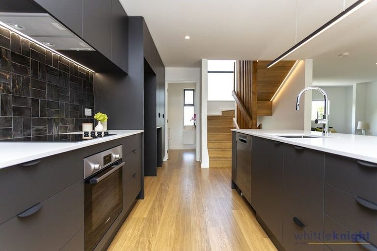 Photo of property in 2/11 Carlton Mill Road, Merivale, Christchurch, 8014