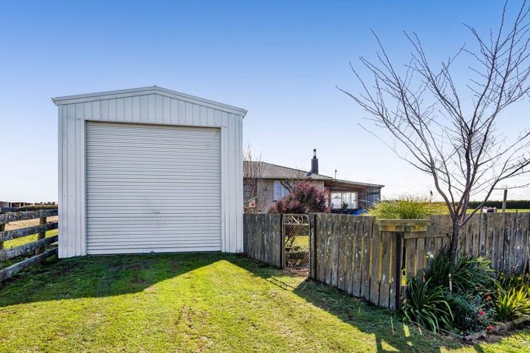 Photo of property in 325 Matangara Road, Hawera, 4672