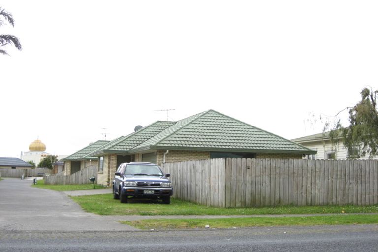 Photo of property in 72b Manuroa Road, Takanini, 2112