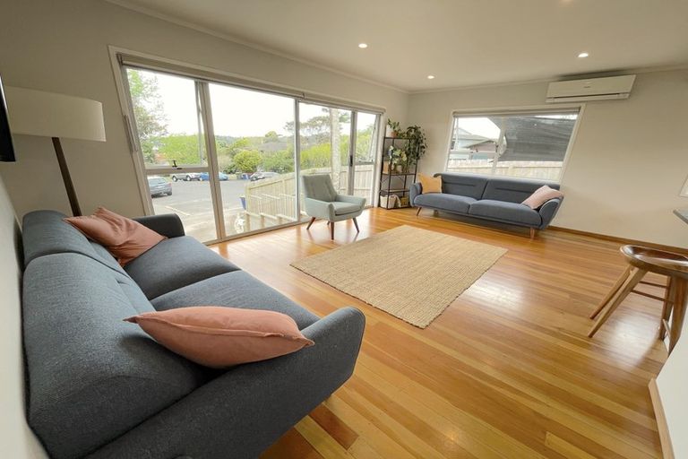 Photo of property in 13 Seabar Place, Glen Eden, Auckland, 0602