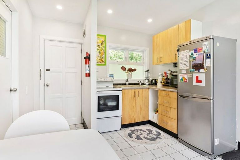 Photo of property in Parkland Flats, 17/51u Adams Terrace, Kelburn, Wellington, 6021