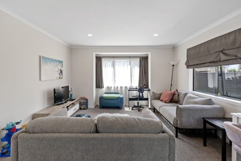 Photo of property in 2 Shaun Close, Papamoa Beach, Papamoa, 3118