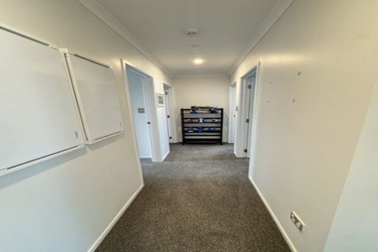 Photo of property in 16 Whiri Lane, Hobsonville, Auckland, 0616