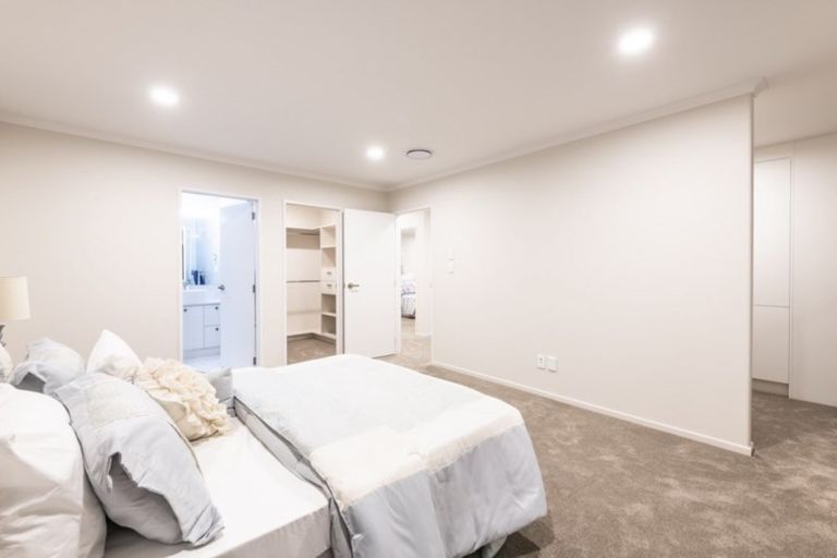 Photo of property in 30 Carrickdawson Drive, Flat Bush, Auckland, 2019