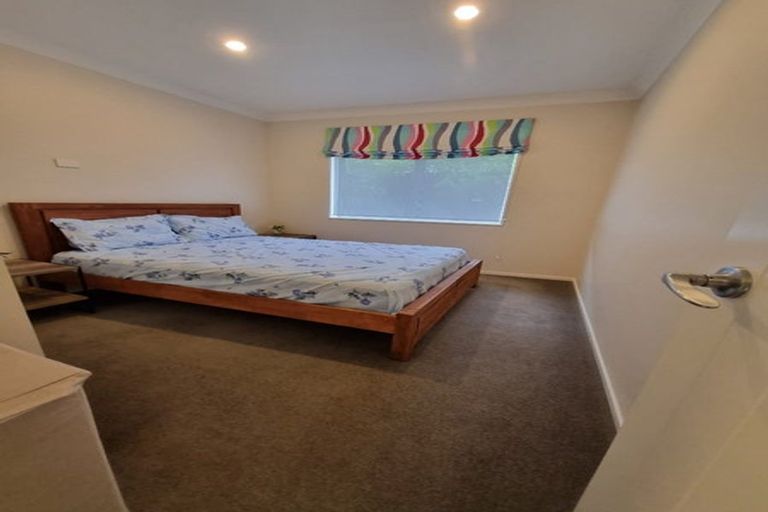 Photo of property in 11 Jezero Drive, Massey, Auckland, 0614