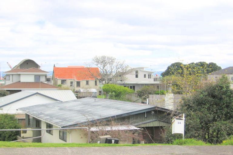 Photo of property in 34 Oceanview Road, Mount Maunganui, 3116
